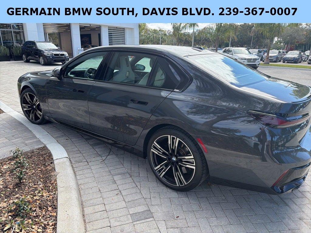 Certified 2023 BMW 760i xDrive w/ Executive Package image 15