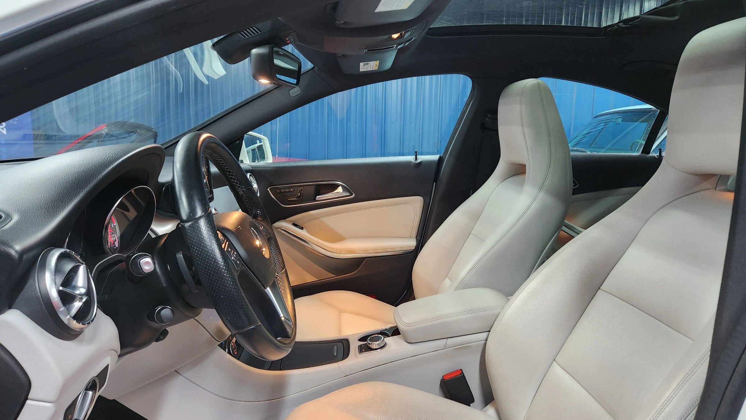 Used 2014 Mercedes-Benz CLA 250 4MATIC image 8