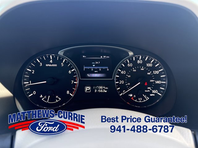 Used 2015 Nissan Pathfinder SL w/ Trailer Tow Package FWD image 16