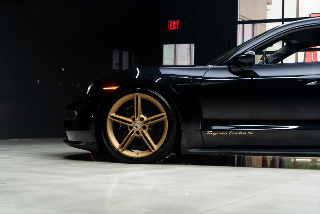 Used 2021 Porsche Taycan Turbo S w/ Premium Package AWD/4WD image 20