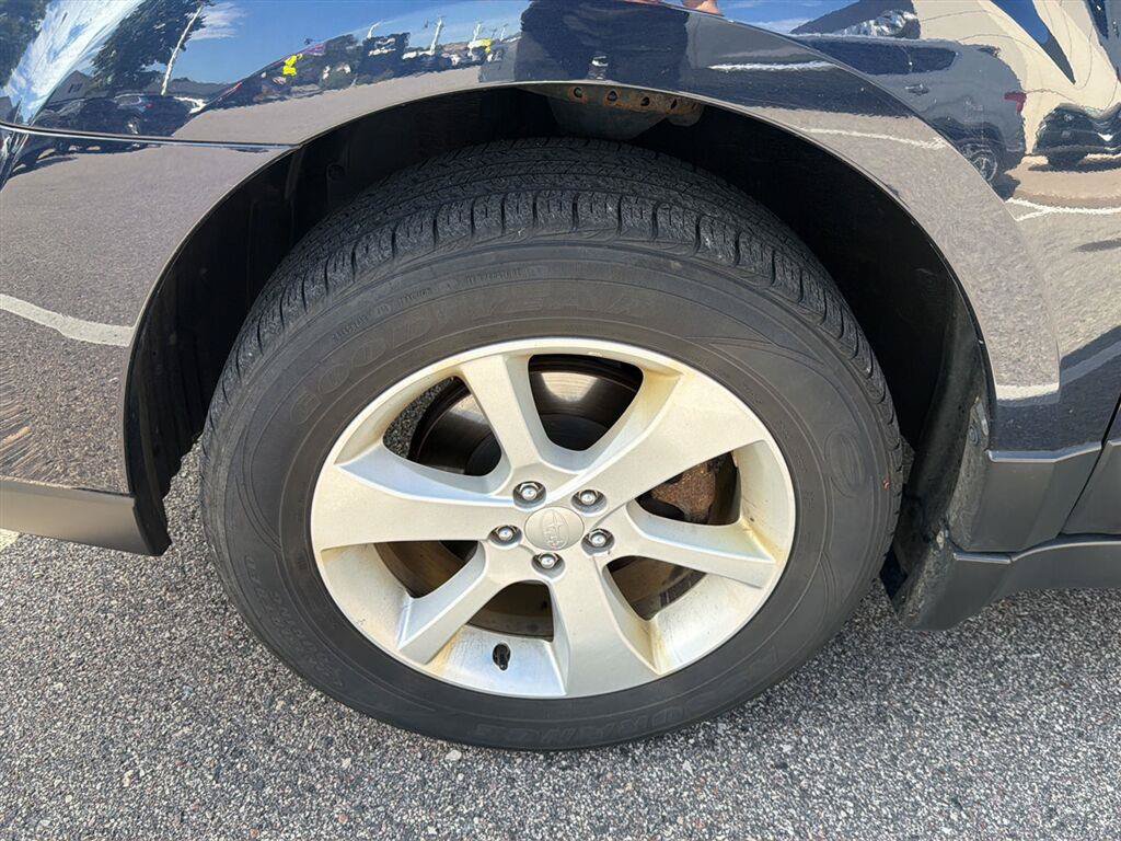 Used 2014 Subaru Outback 2.5i Premium AWD/4WD image 3