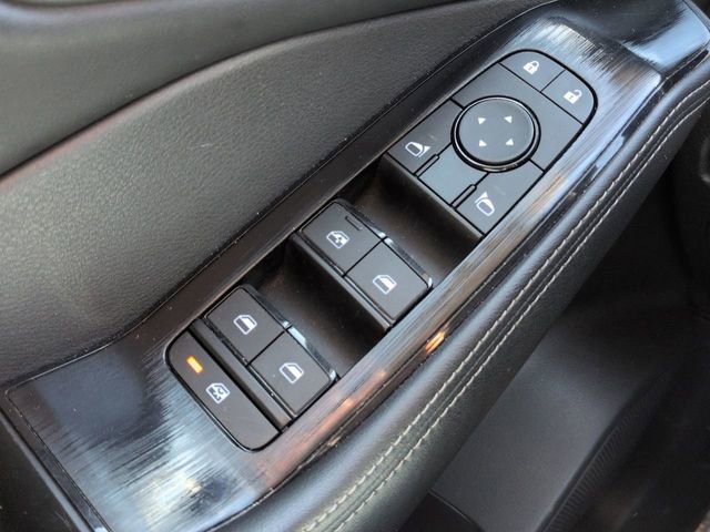 Used 2025 Nissan Rogue SV AWD/4WD image 29