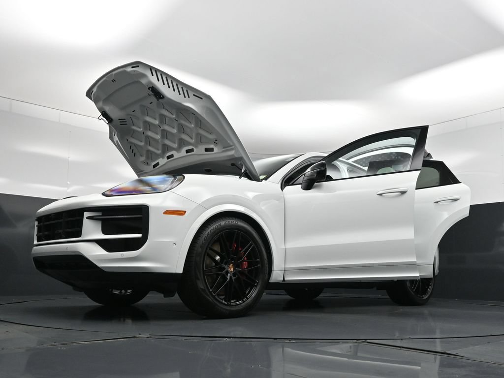 New 2026 Porsche Cayenne S AWD/4WD image 35