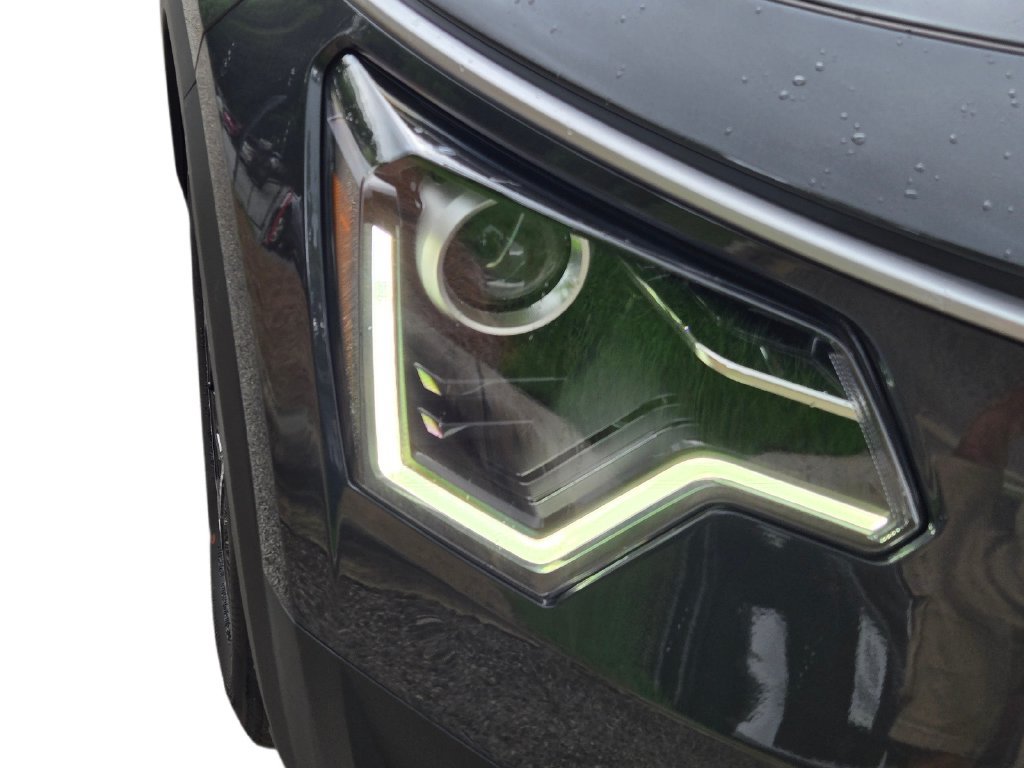 New 2026 Kia Niro EX FWD image 4