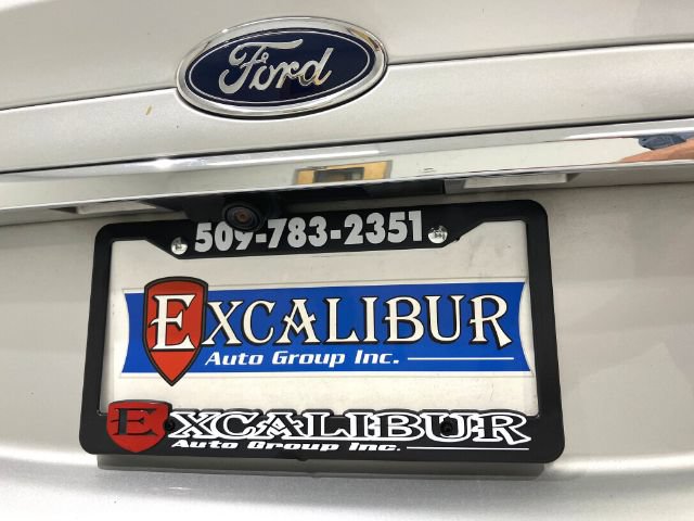 Used 2018 Ford Fusion SE w/ Fusion SE Technology Package FWD image 18
