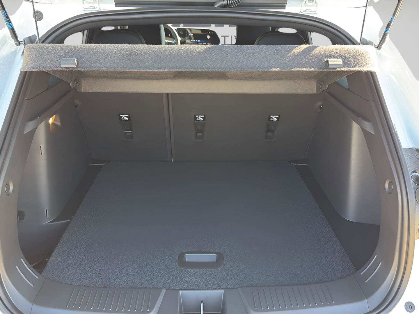 New 2026 Chevrolet Trax RS w/ Sunroof Package image 29