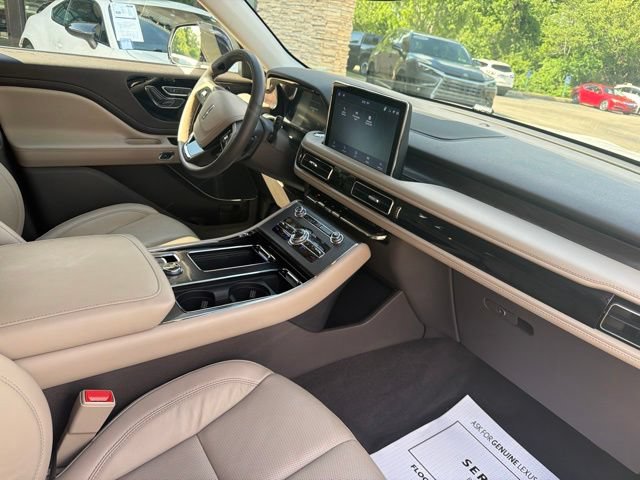 Used 2024 Lincoln Aviator Reserve w/ Equipment Group 201A AWD/4WD image 44