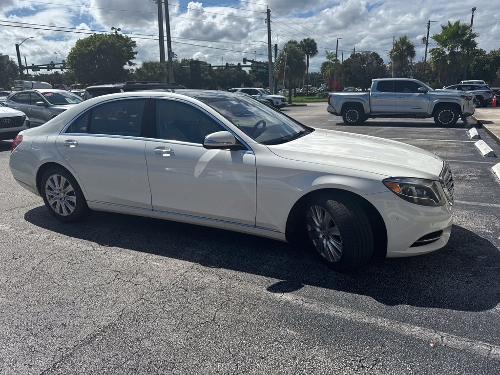 Used 2014 Mercedes-Benz S 550 Sedan image 3