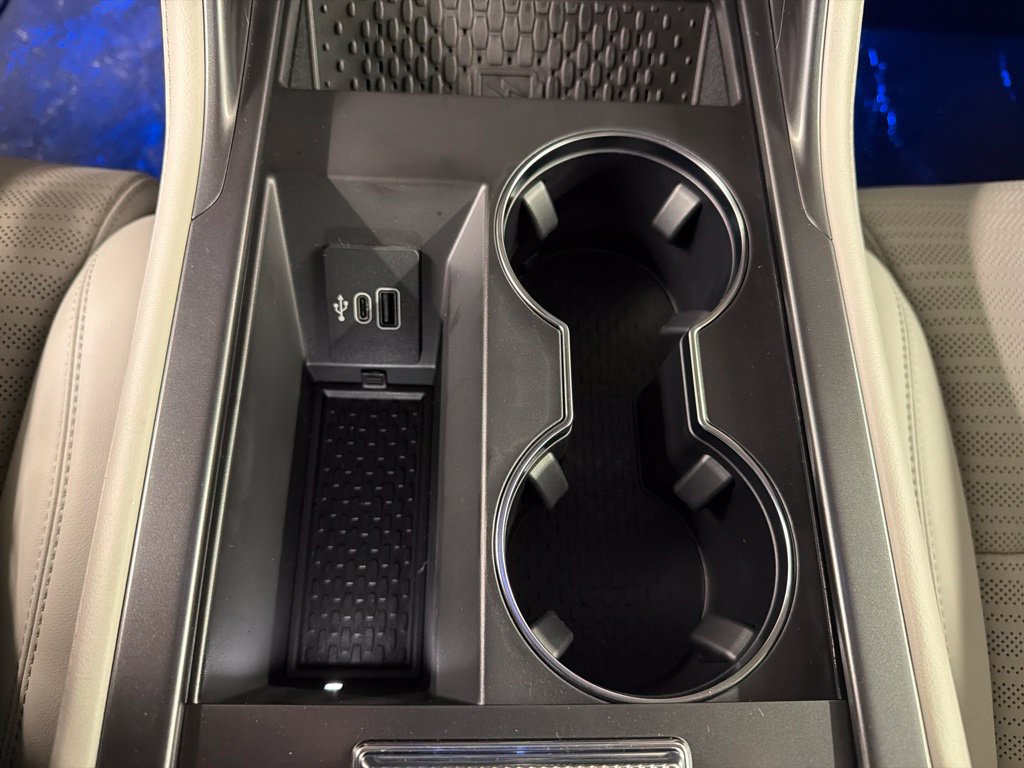 New 2026 Lincoln Nautilus Reserve AWD/4WD image 19