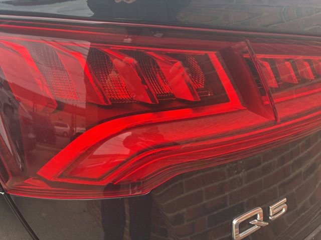 Used 2019 Audi Q5 2.0T Premium Plus w/ Premium Plus Package image 7