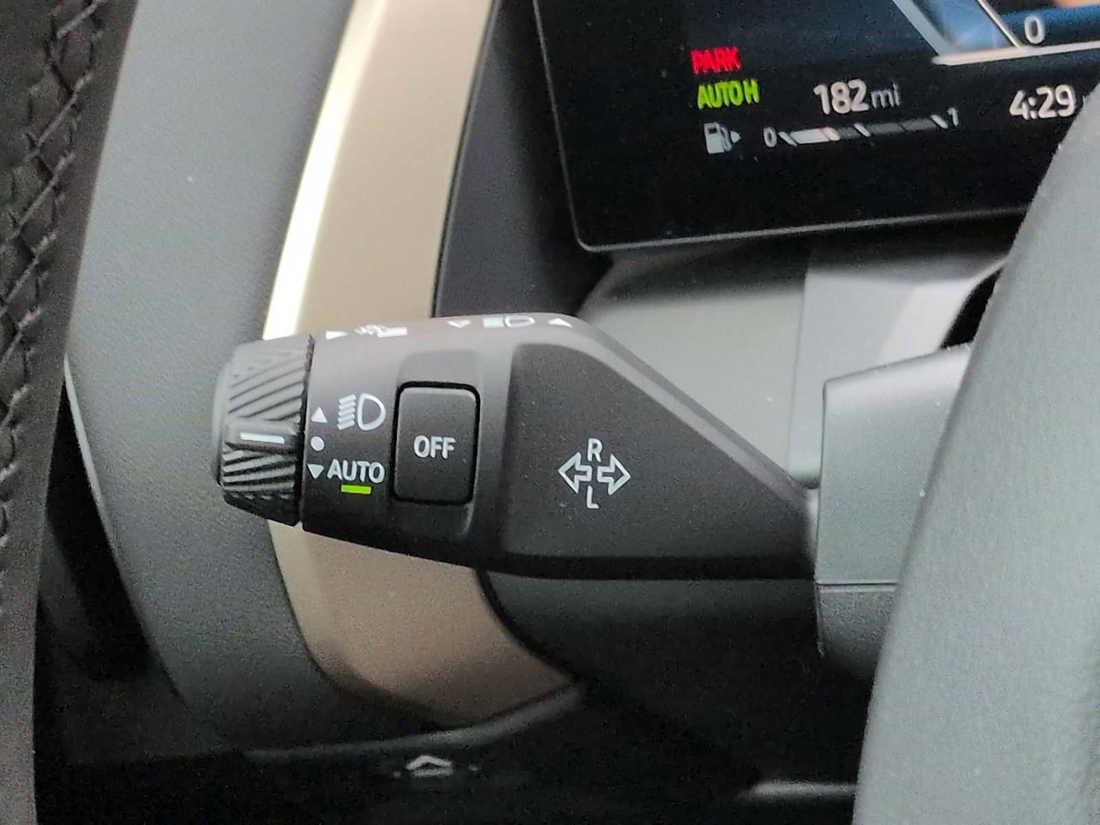 Used 2025 BMW X3 xDrive30i w/ Convenience Package AWD/4WD image 29