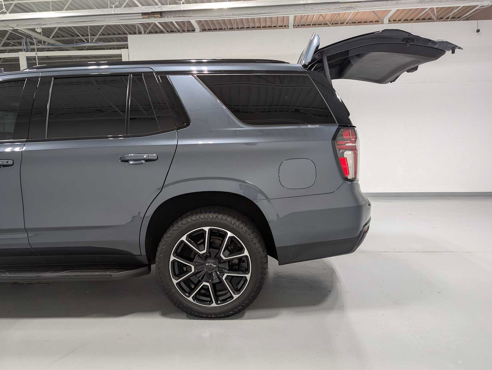 Certified 2021 Chevrolet Tahoe RST w/ Luxury Package AWD/4WD image 11