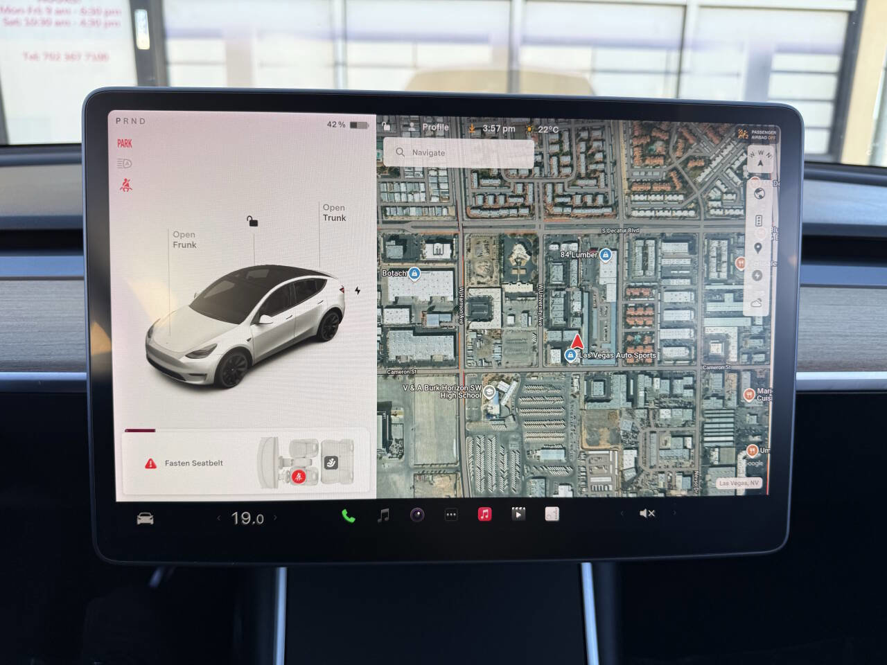 Used 2021 Tesla Model Y Long Range AWD/4WD image 37