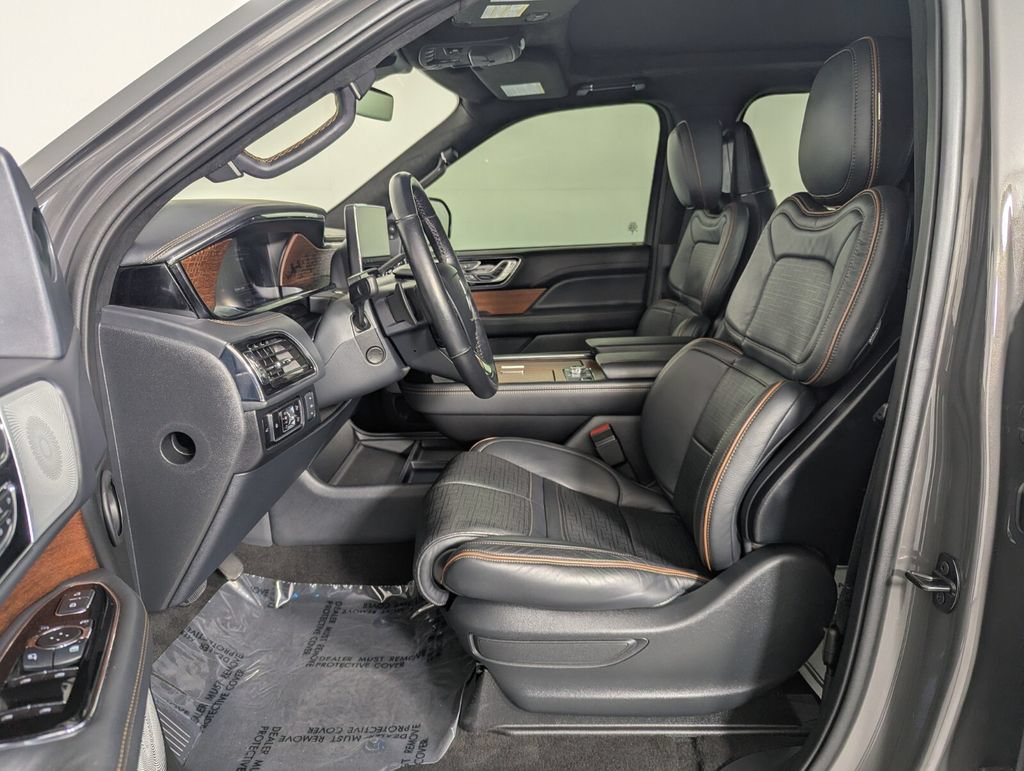 Used 2023 Lincoln Navigator L Black Label AWD/4WD image 13