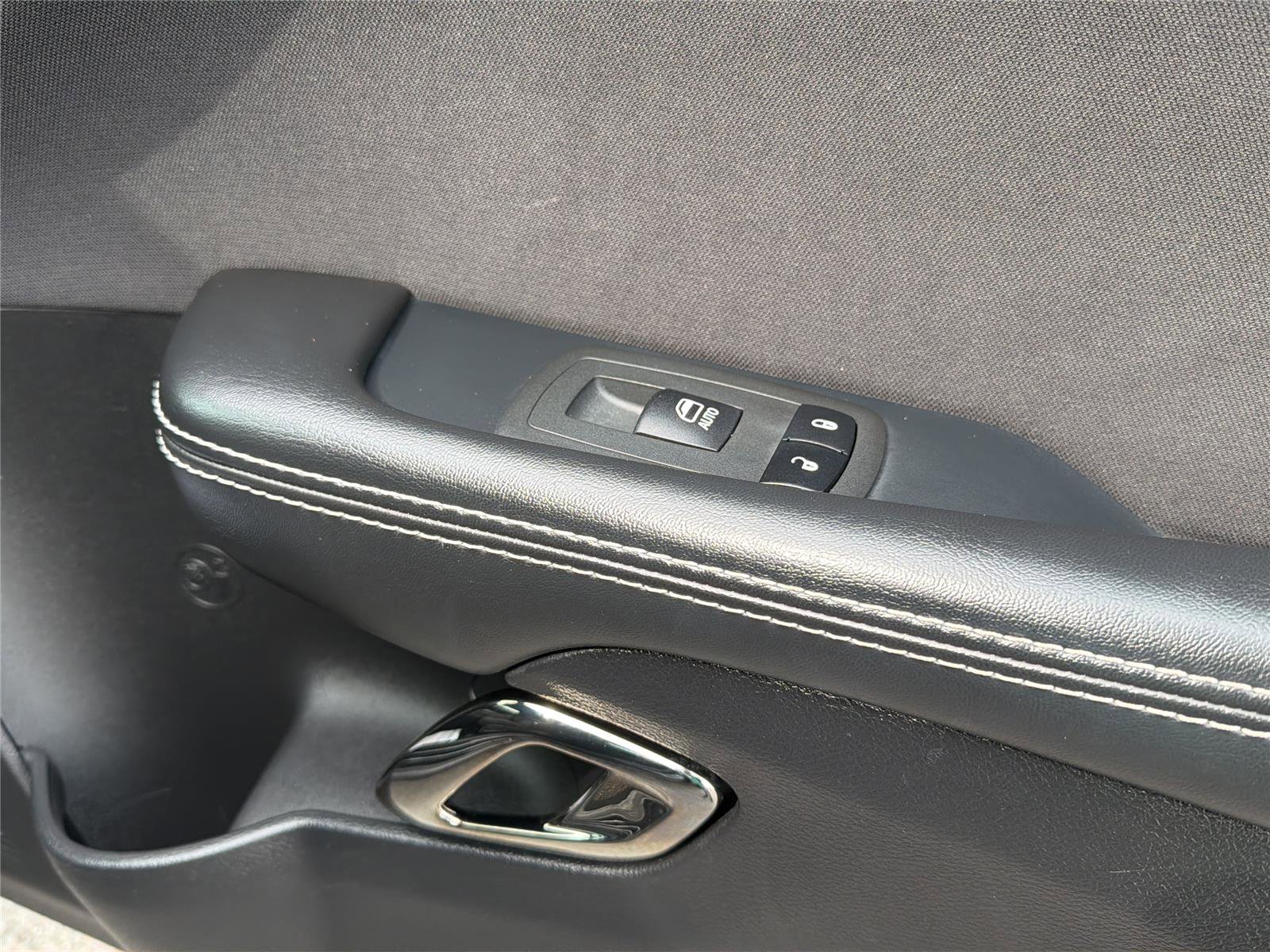 Used 2019 Dodge Challenger SRT Hellcat image 28