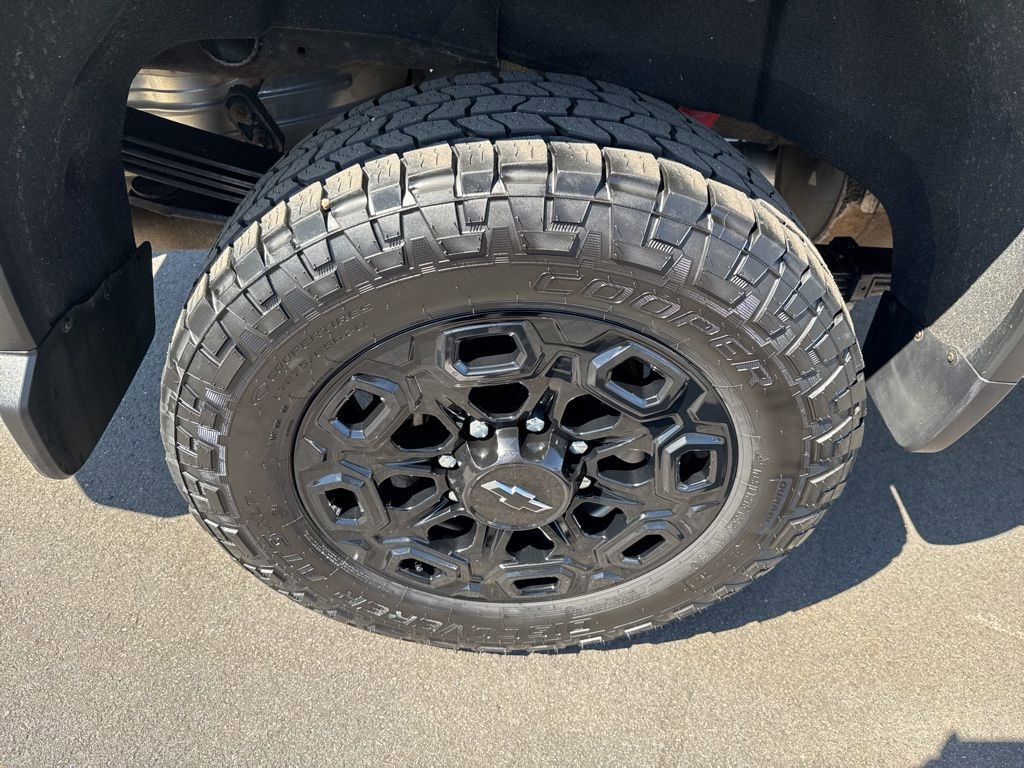 Used 2024 Chevrolet Silverado 2500 LT w/ Z71 Sport Edition image 13