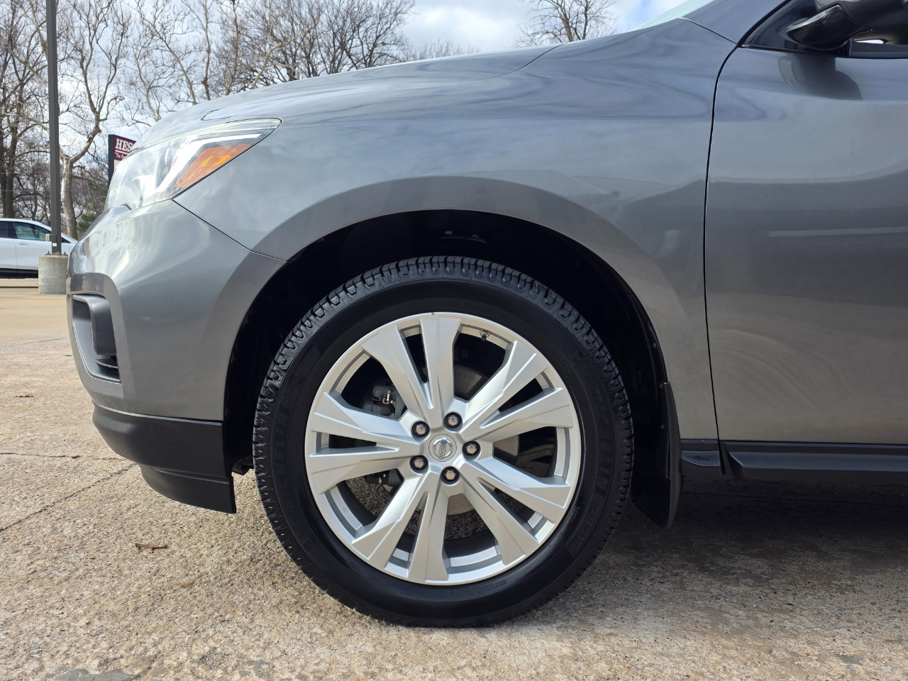 Used 2018 Nissan Pathfinder SL w/ SL Premium Package image 34