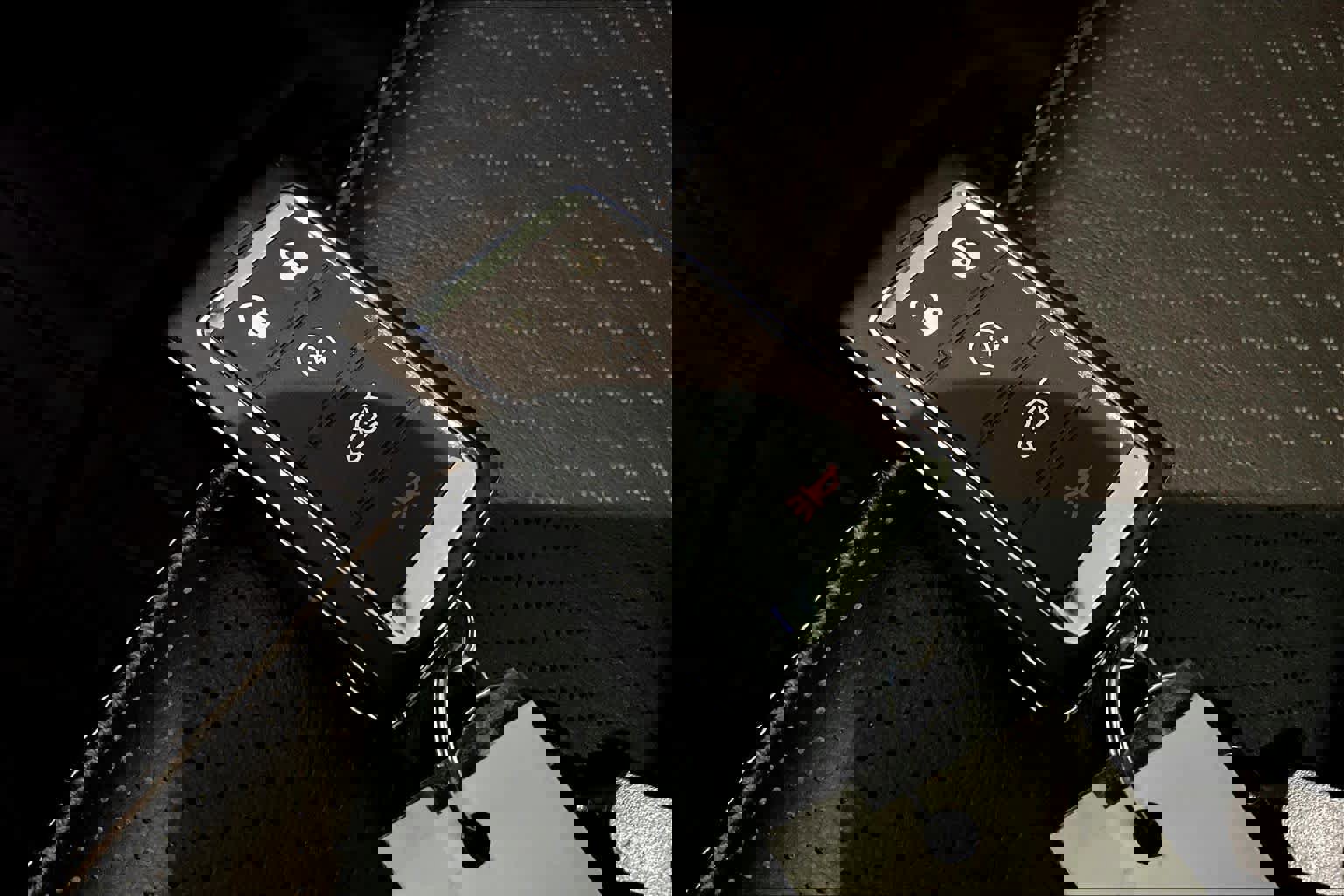 Used 2025 Jeep Grand Cherokee Overland w/ Trailer Tow Package image 14