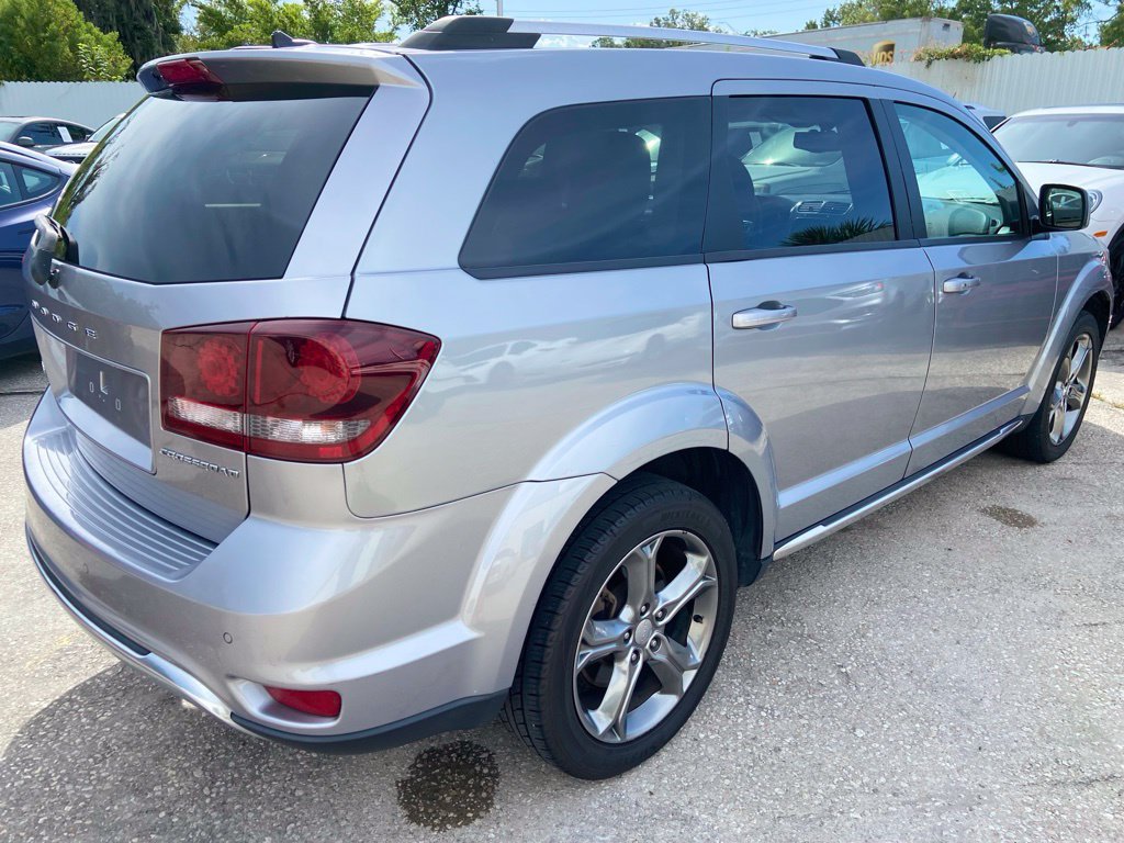Used 2017 Dodge Journey Crossroad FWD image 6