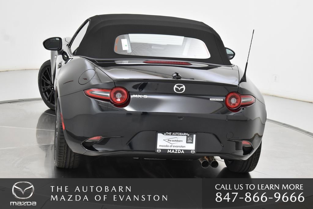 New 2026 MAZDA MX-5 Miata Club w/ Weather Package RWD image 10
