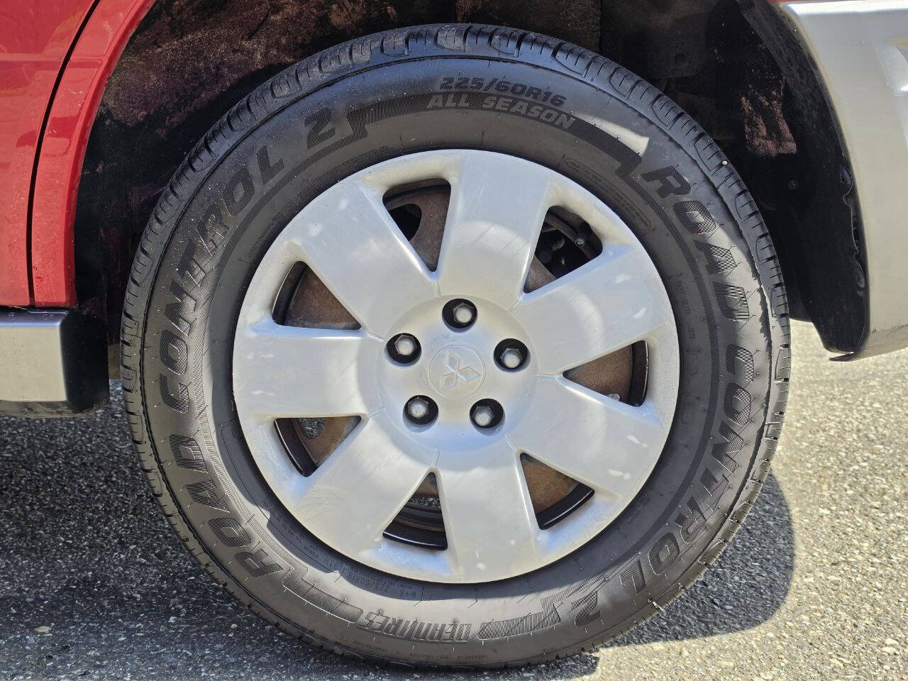 Used 2006 Mitsubishi Outlander LS FWD image 15