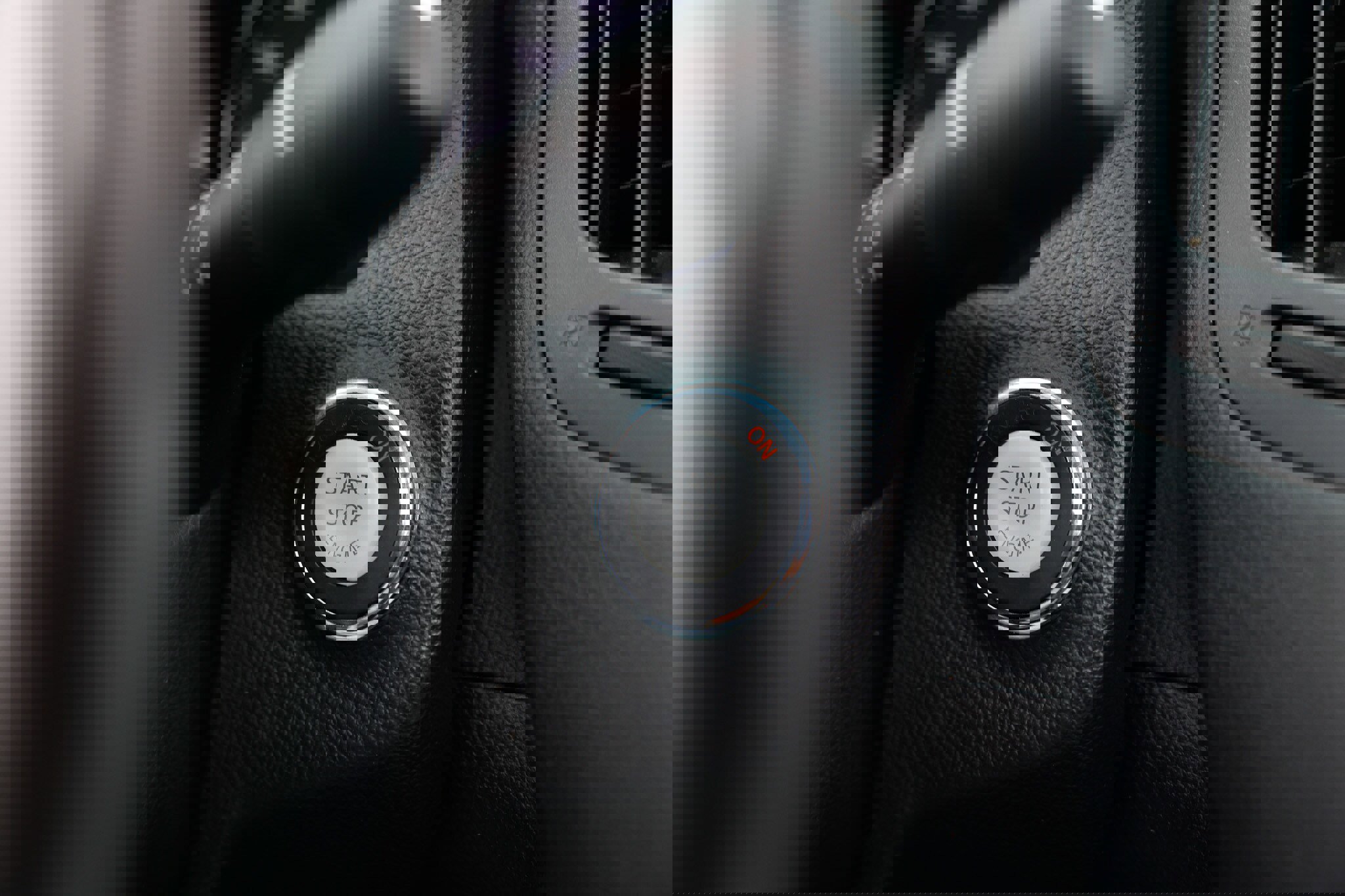 Used 2014 INFINITI Q60 Convertible w/ Premium Package image 35