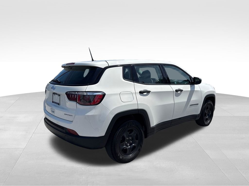 Used 2018 Jeep Compass Sport image 6