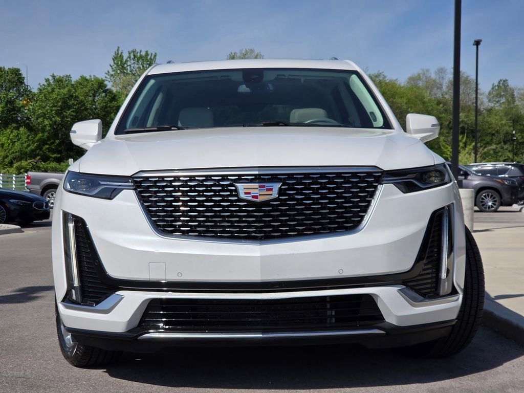 Used 2022 Cadillac XT6 Premium Luxury image 4