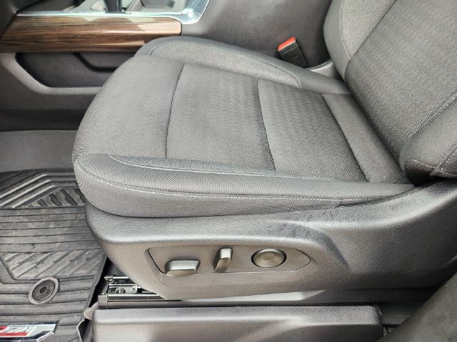 Used 2025 Chevrolet Silverado 1500 LT Trail Boss w/ Convenience Package II AWD/4WD image 25