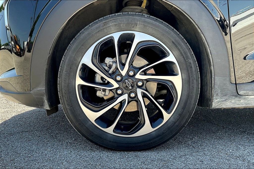 Used 2023 Chevrolet Bolt EUV Premier w/ Sun & Sound Package FWD image 8