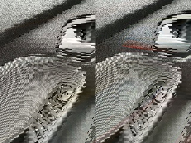 Used 2013 Ford Focus SE w/ Super Fuel Economy (SFE) Pkg image 12