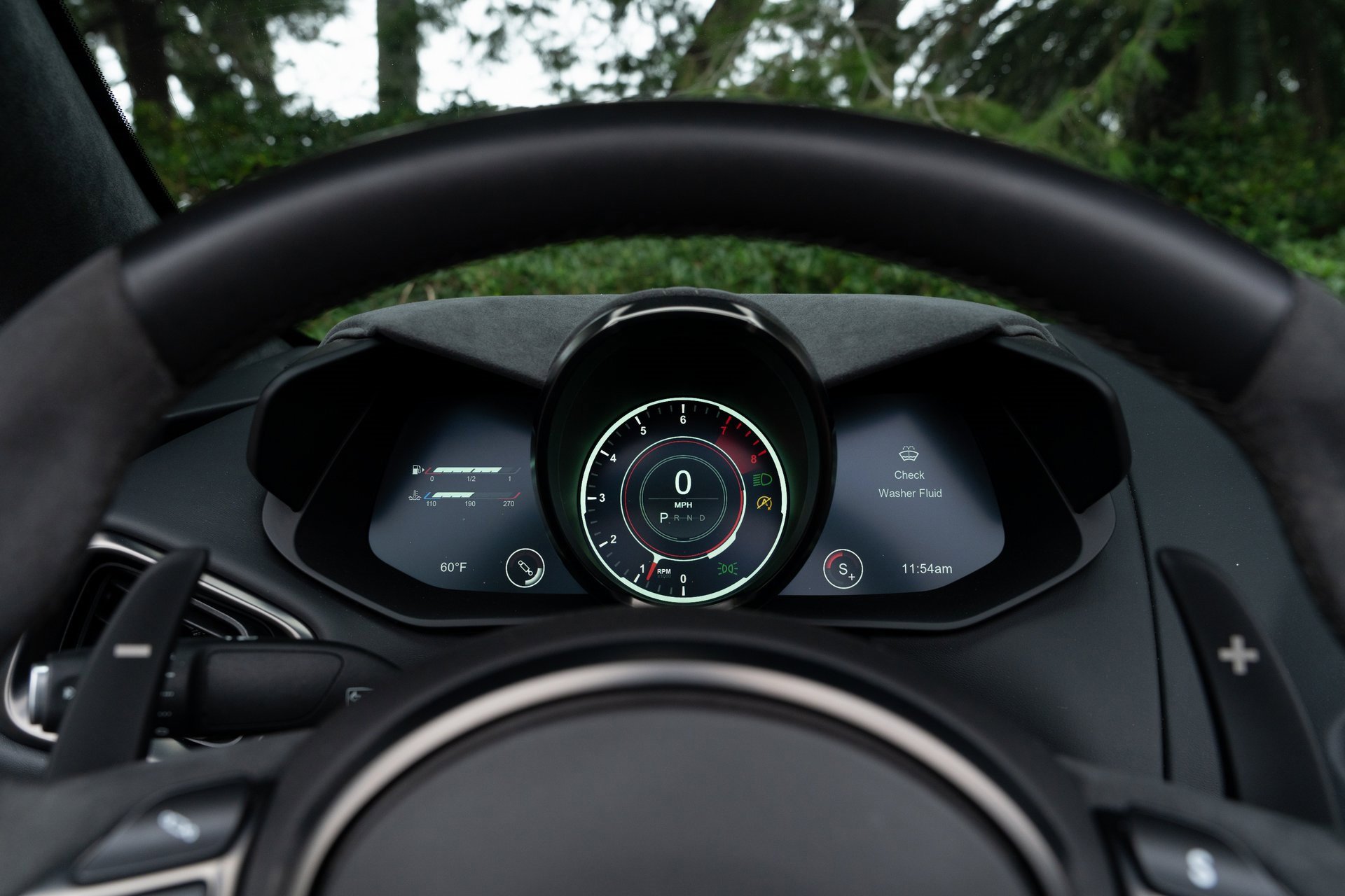 Used 2023 Aston Martin V8 Vantage Roadster image 15