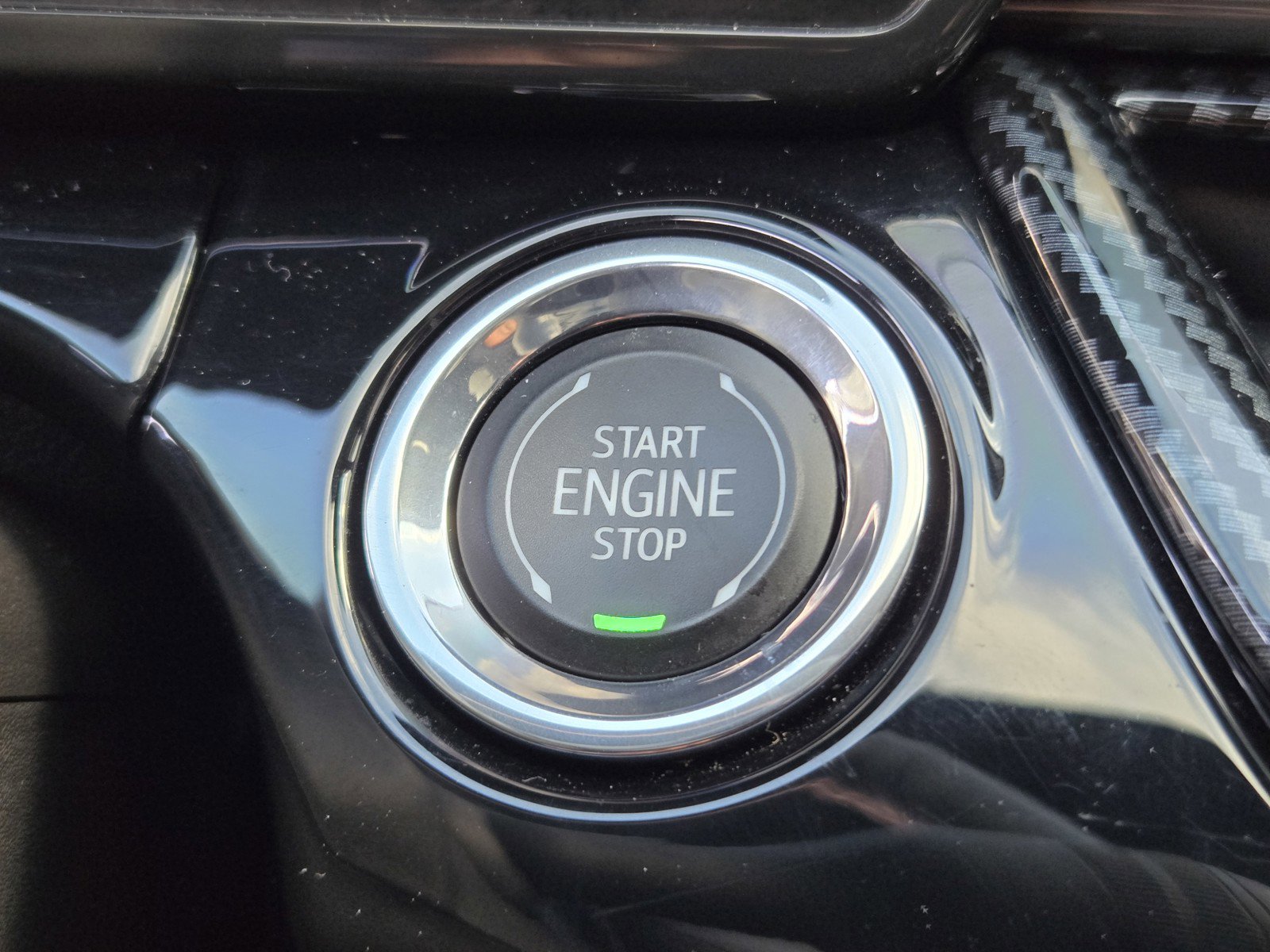 Used 2024 Chevrolet Trax RS w/ Sunroof Package image 27