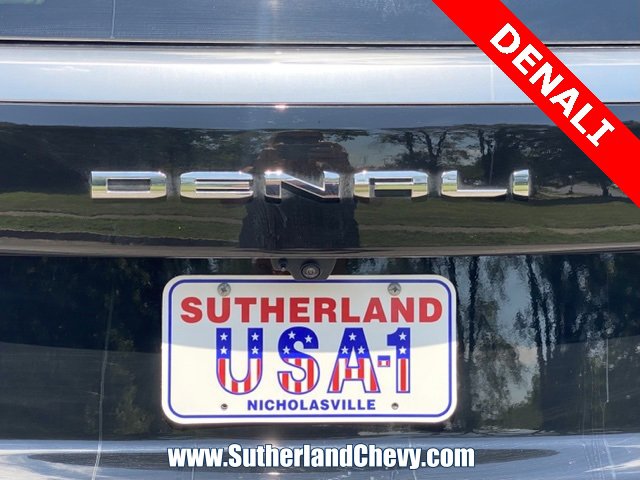 Certified 2025 GMC Yukon XL Denali w/ Sun & Power Step Package image 12