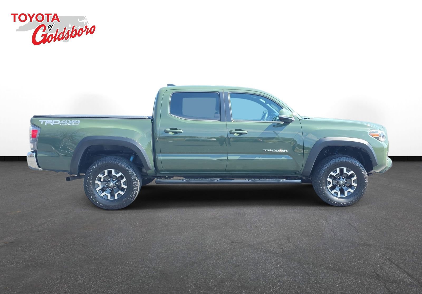 Used 2021 Toyota Tacoma TRD Off-Road image 4