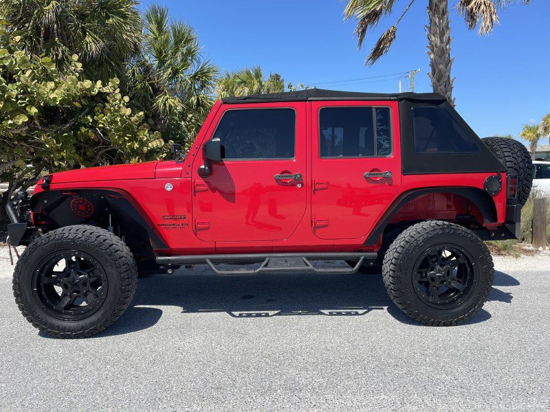 Used 2017 Jeep Wrangler Unlimited Sport w/ Connectivity Group AWD/4WD image 3