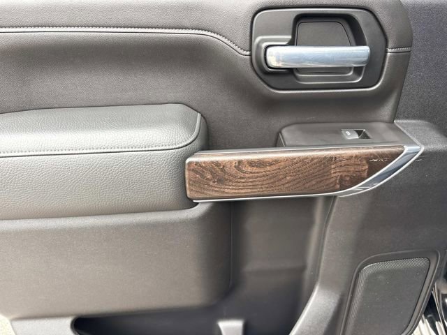 Used 2021 GMC Sierra 2500 Denali w/ Denali Black Diamond Edition AWD/4WD image 19