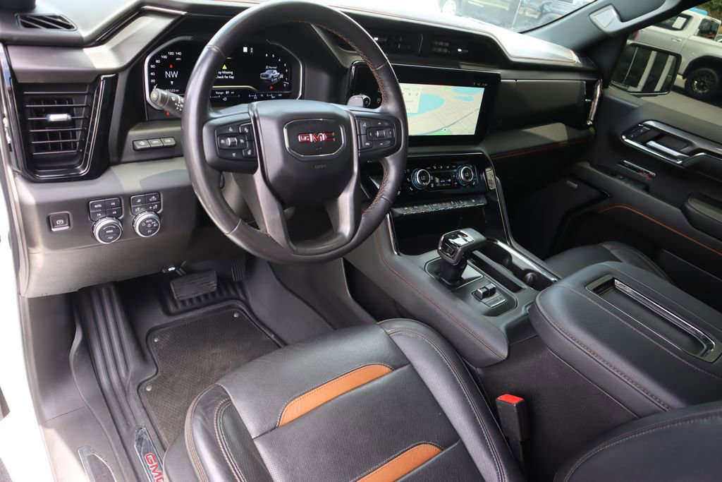 Used 2022 GMC Sierra 1500 AT4 w/ AT4 Premium Package image 3