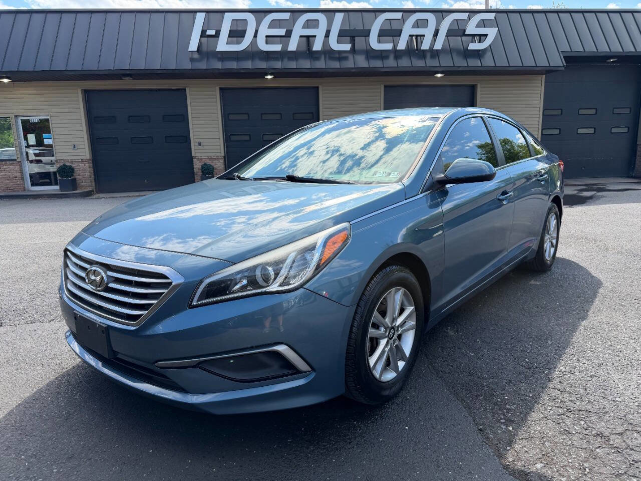 Used 2017 Hyundai Sonata SE w/ Cargo Package FWD image 48