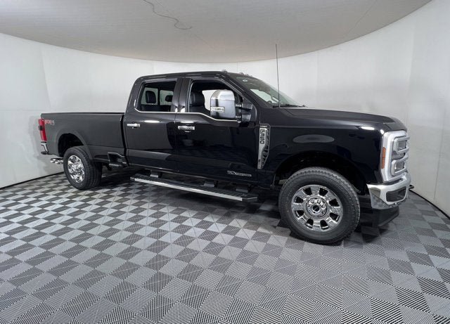 New 2026 Ford F350 Lariat w/ Lariat Premium Package