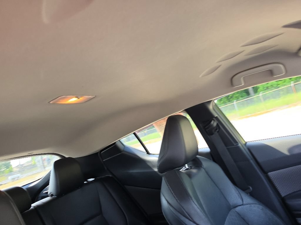 Used 2021 Toyota C-HR Limited FWD image 32