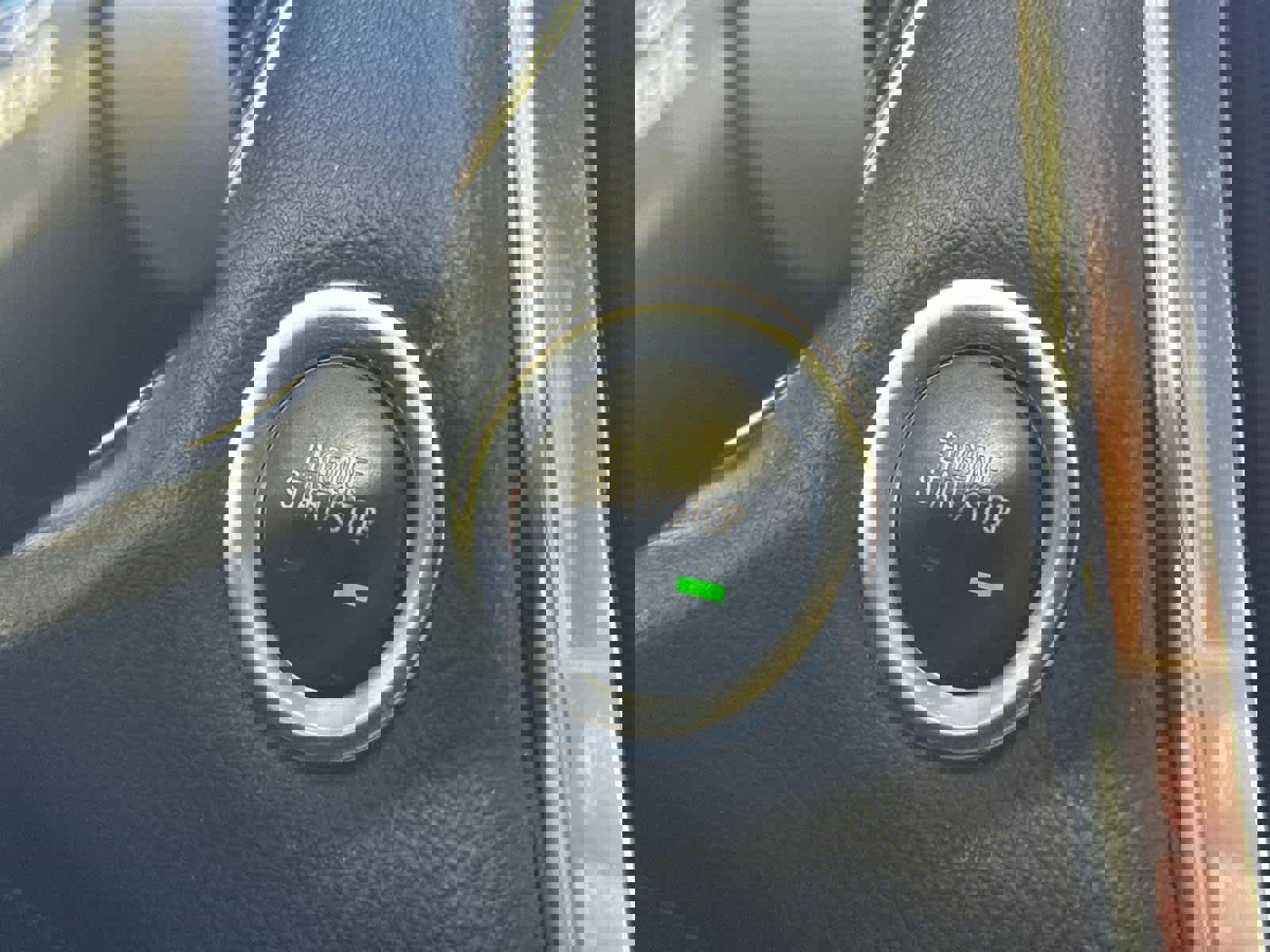 Certified 2023 Chevrolet Traverse LT image 32