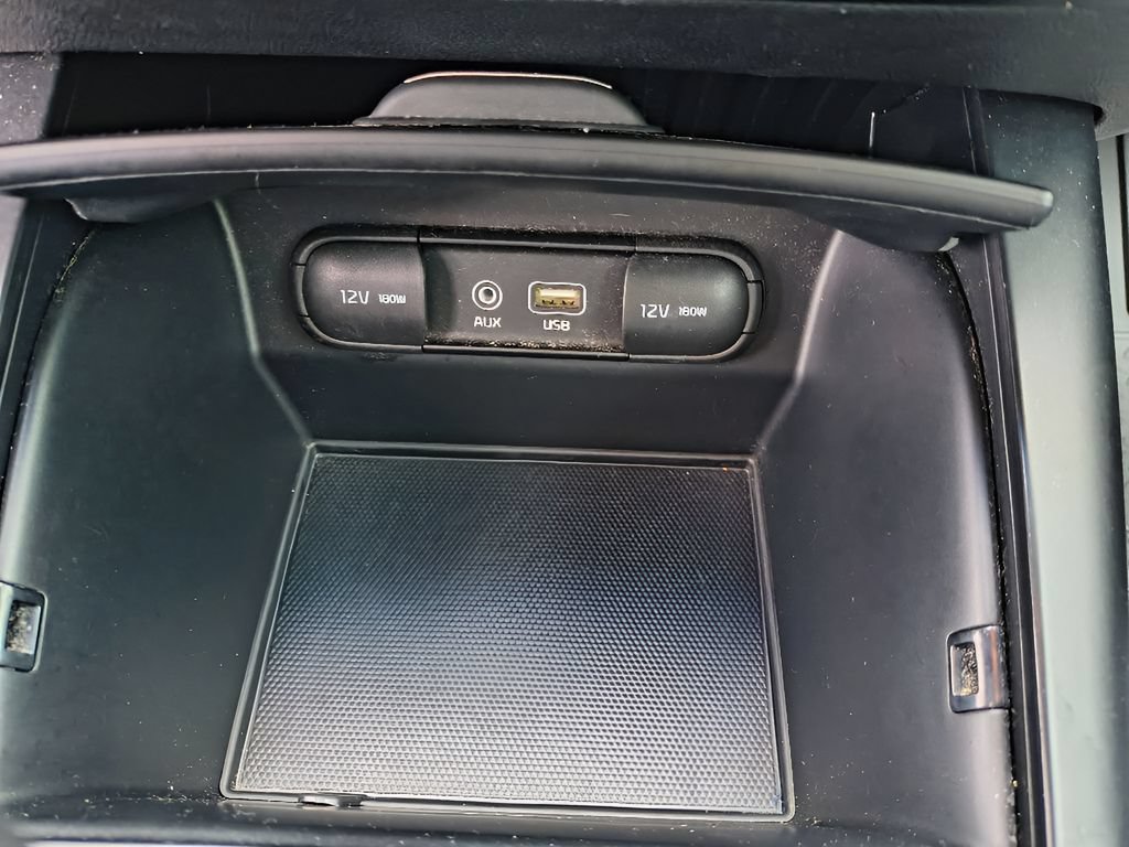 Used 2020 Kia Sorento FWD V6 image 19