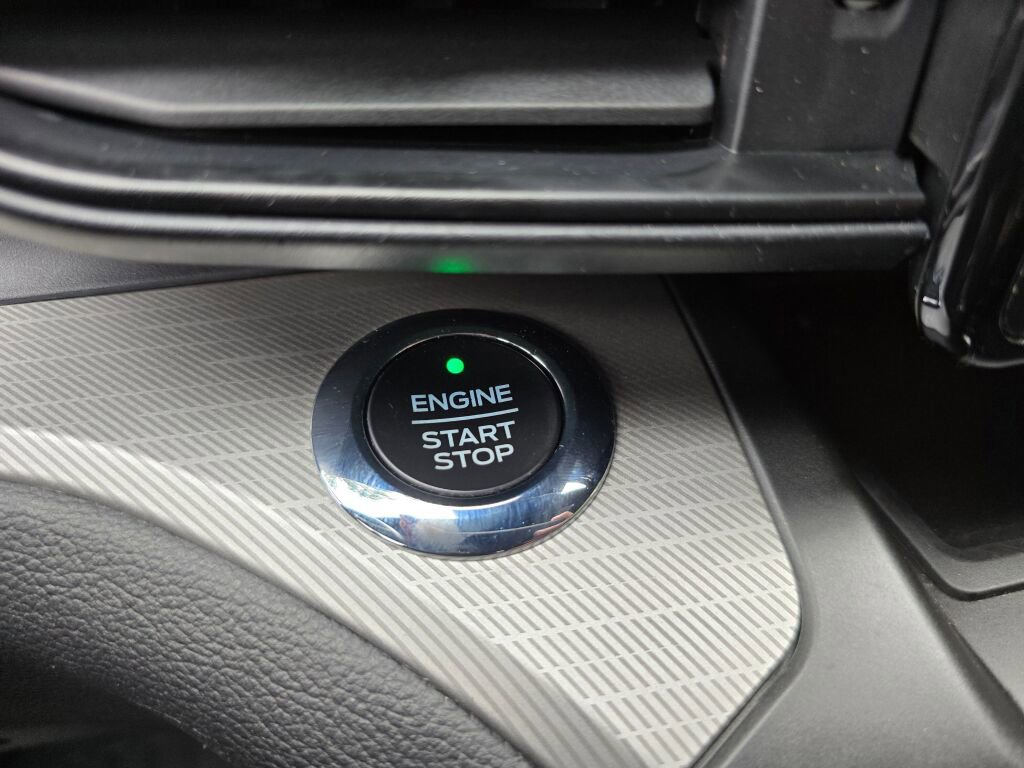 Used 2020 Ford Explorer XLT w/ Class III Trailer Tow Package image 32