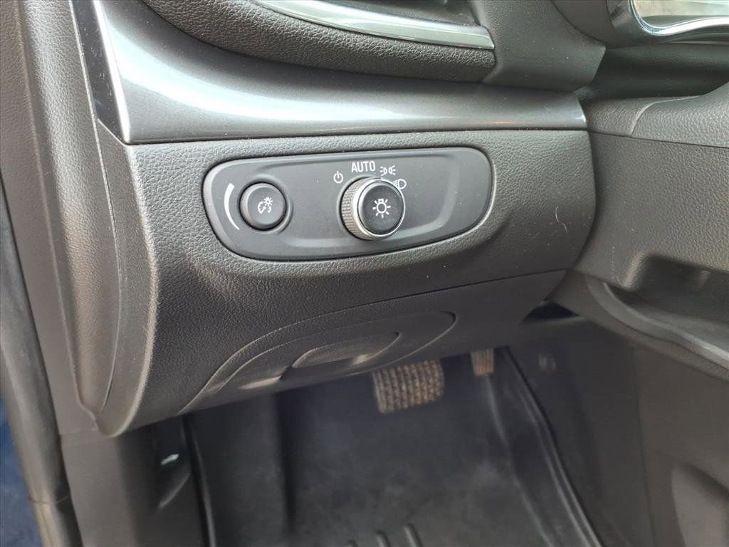 Used 2020 Buick Encore Preferred image 24