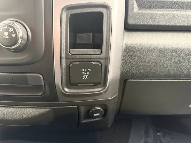 Used 2023 RAM 1500 Classic SLT AWD/4WD image 38
