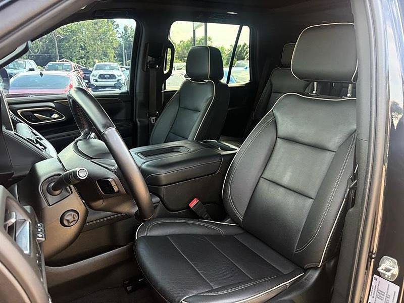 Used 2022 Chevrolet Tahoe Premier w/ Premium Package 2 RWD image 14