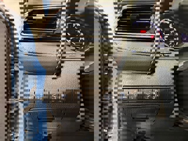 Used 2024 Toyota Camry SE image 32