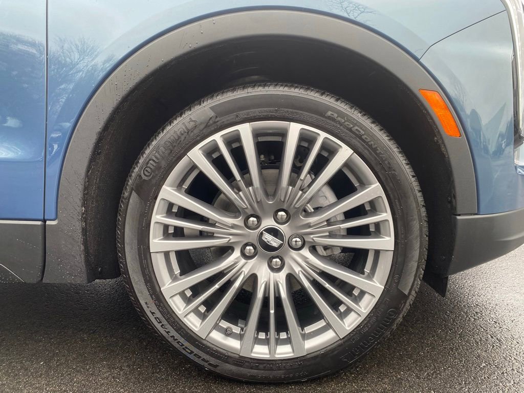 Used 2024 Cadillac XT4 Premium Luxury w/ Active Safety Package image 10