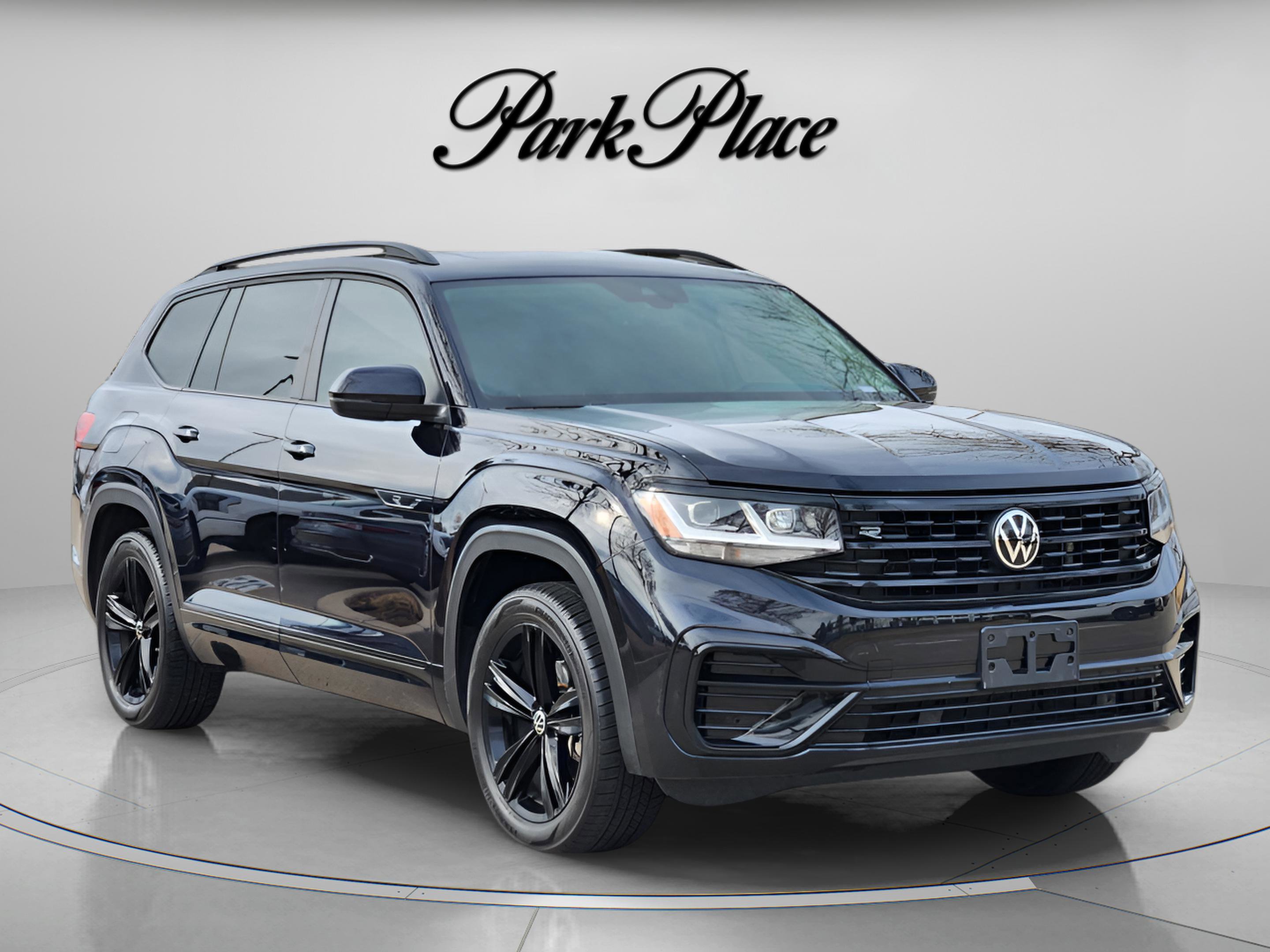 Used 2023 Volkswagen Atlas SEL R-Line image 4